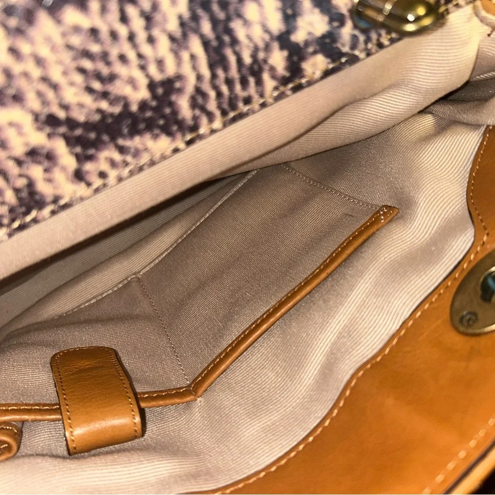 Talbots Tan Genuine Leather Shoulder Bag 💼